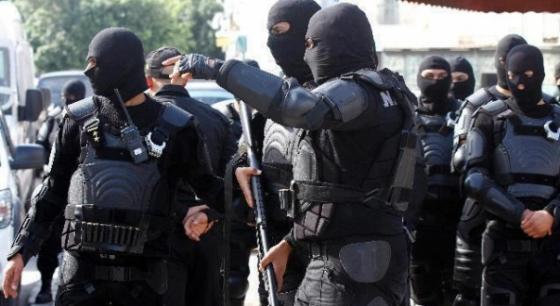  تونس: متشددون يختطفون رجل أمن ويقطعون رأسه