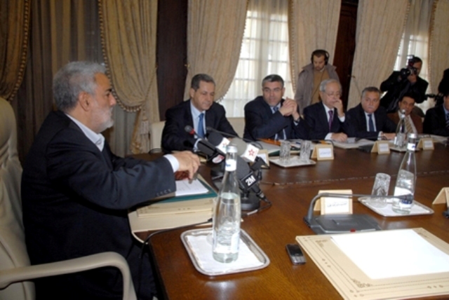 نفي رسمي لخبر تلقي وزراء مغاربة لتعويضات نهاية السنة