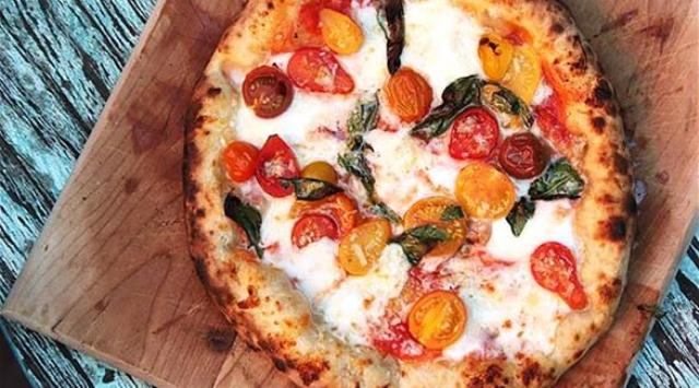 10 نصائح لتحضير بيتزا مثالية في المنزل