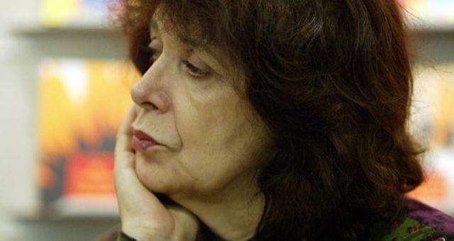 الموت يغيب الكاتبة الجزائرية آسيا جبار عضو الأكاديمية الفرنسية