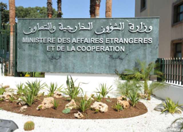 المغرب يستدعي سفيره بأبوجا للتشاور وينفي إجراء أي اتصال هاتفي بين عاهله ورئيس نيجيريا
