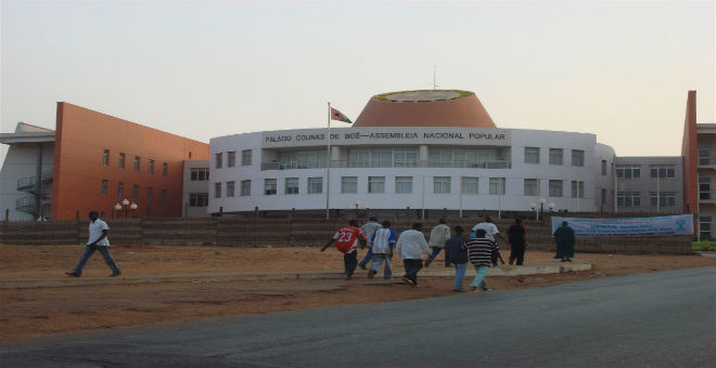 هذه هي جمهورية غينيا بيساو التي يزورها العاهل المغربي غدا