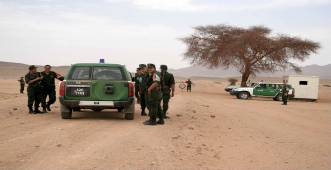 الجزائر تعلن حالة التأهب على طول شريطها الحدودي مع ليبيا