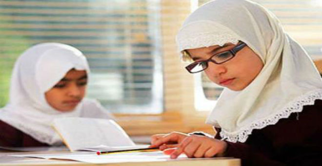 مدارس في لندن تمنع الطلاب من صيام رمضان