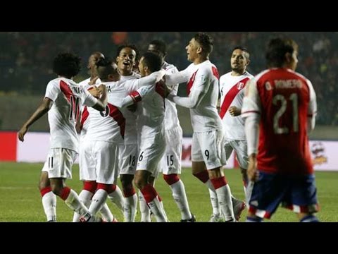 البيرو والباراغواي 2-0