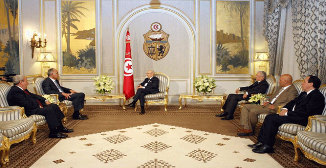 الرئيس التونسي يستقبل صلاح الدين مزوار