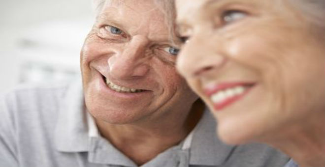 دراسة:علامات الشيخوخة تظهر في أواسط العشرينات