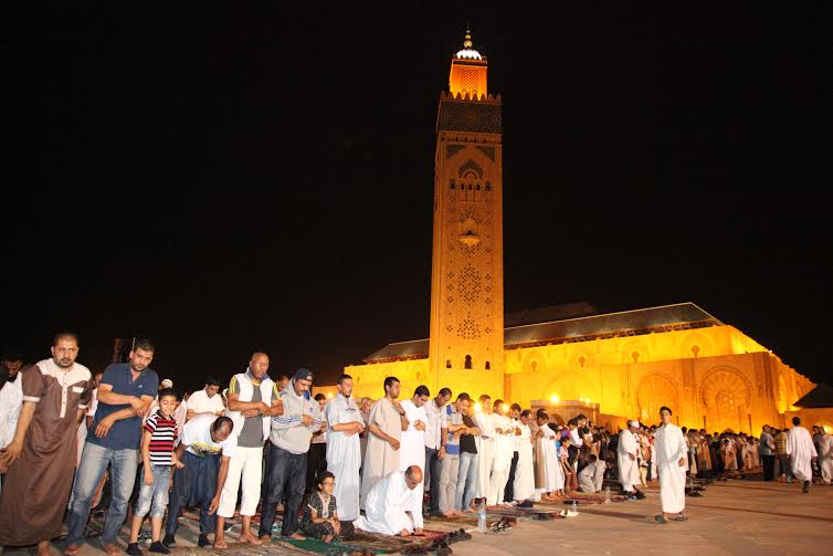 عاجل:33 حالة إغماء في صفوف مصلّيات في مسجد الحسن الثاني