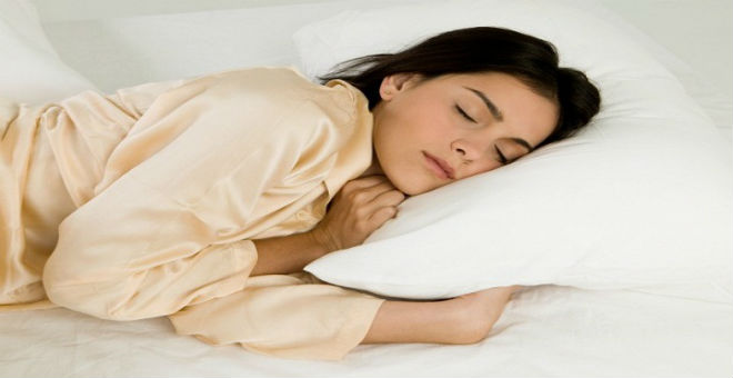 4 حيل بسيطة تزيد حرق الدهون أثناء نومك