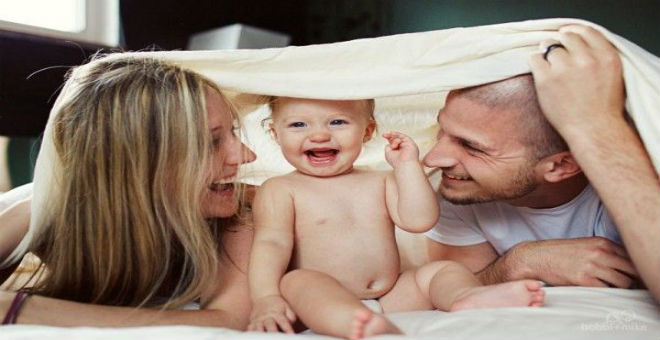 دراسة بريطانية: الطفل الأول يسلب السعادة من الزوجين