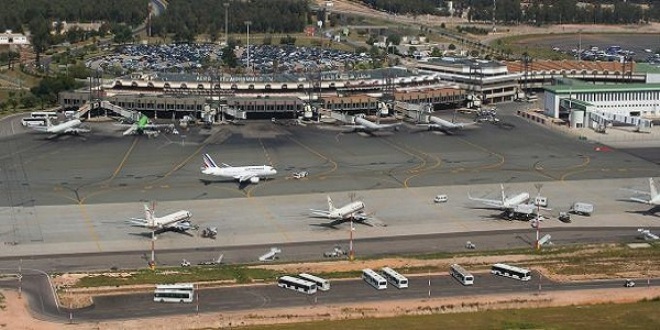 تأخر رحلات بمطار محمد الخامس الدولي بسبب إضراب عمال الأمتعة