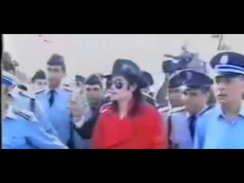 فيديو نادر للفنان مايكل جاكسون في المغرب