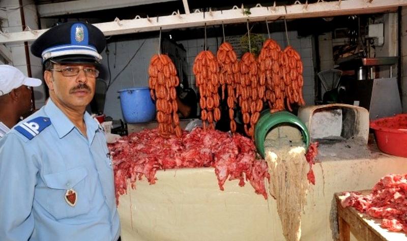 سلطات طنجة تعلن عن حجز وإتلاف 11 طن ونصف من اللحوم الفاسدة