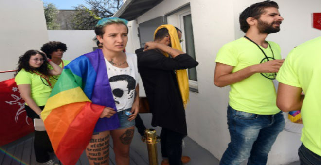 مثليو تونس يعقدون اجتماعهم الأول ويطالبون بإلغاء تجريم المثلية