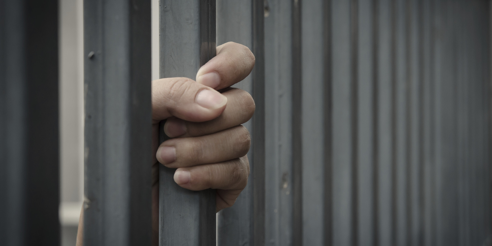 مندوبية السجون تقاضي طبيبة أسنان بسبب التشهير والقذف في حق مسؤولين