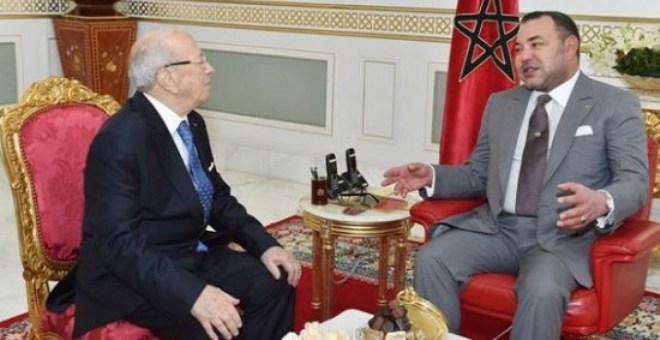الملك يهنيء الرئيس التونسي بمنح الرباعي الراعي للحوار جائزة نوبل للسلام