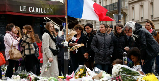 فرنسا تتذكر ضحايا هجمات باريس