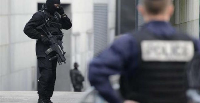 مقتل 3 عناصر على صلة بهجمات باريس في عمليات للشرطة الفرنسية