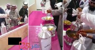 بالفيديو...سعوديون يغسلون أيديهم ب