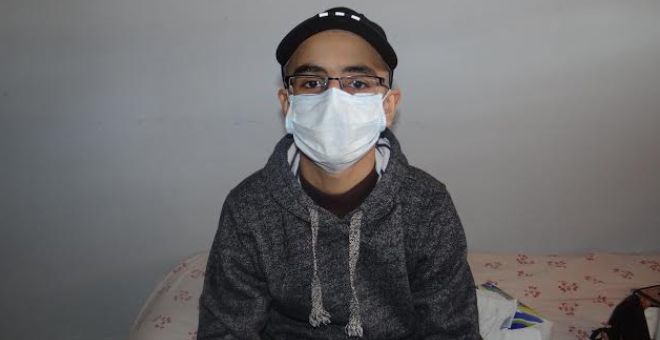 طفل مغربي يتعافى من السرطان يؤدي الامتحان الموحد للسنة التاسعة إعدادي