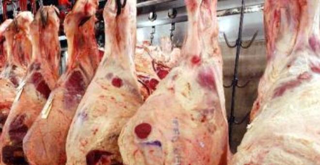 وزارة الفلاحة المغربية تمنع الأختام الخضراء للحوم بسبب مخاطرها الصحية