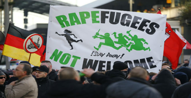ألمانيا: ميركل تدعم تشديد القوانين ضد المهاجرين