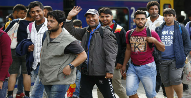 ألمانيا تبدأ في ترحيل المهاجرين المرفوضين إلى بلدانهم