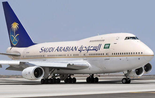 إنزال ركاب طائرة سعودية في مطار مدريد إثر إنذار بوجود قنبلة