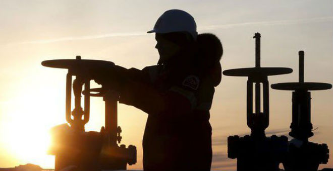 اجتماع الدوحة يفشل في تبني قرار تجميد إنتاج النفط ومجموعة العشرين تحذر
