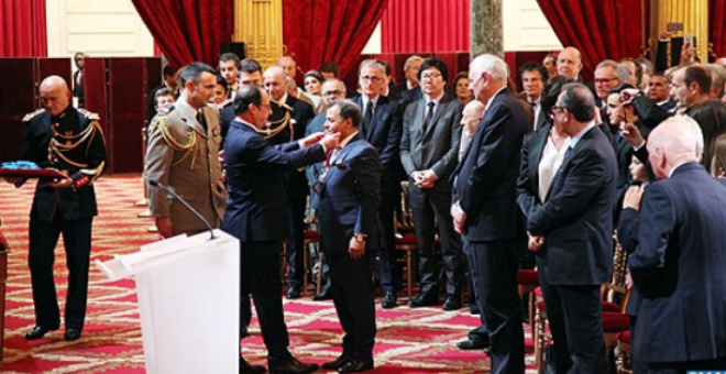 توشيح  الفنان المغربي مهدي قطبي بوسام جوقة الشرف للجمهورية الفرنسية