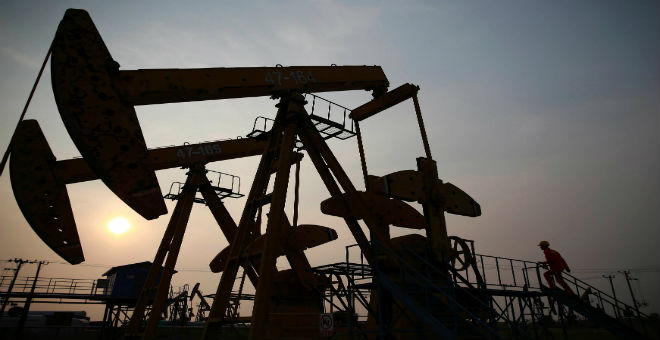 الجزائر ترفض تحديد سعر برميل النفط في 50 دولار