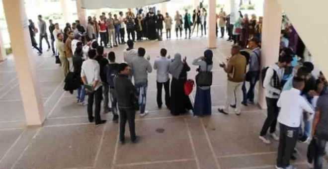 طلبة موظفون بأسلاك الماستر في مراكش يتفاجأون برفض ملفاتهم