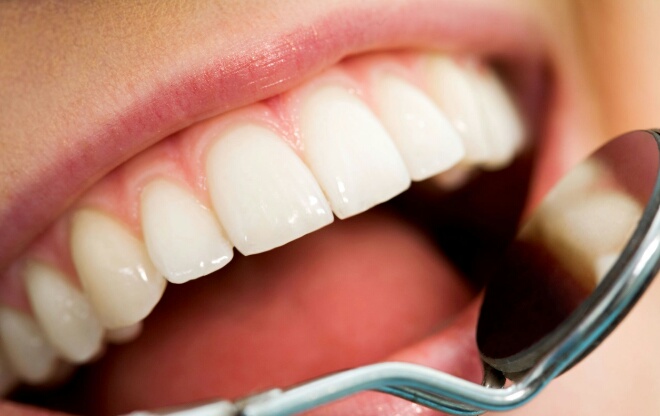 أقوى خليط طبيعي يخلصك من تسوس الأسنان نهائيا