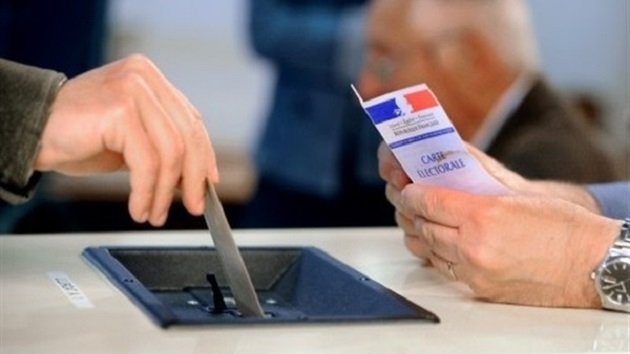 الانتخابات الفرنسية: إجراءات أمنية مشددة وترقب المهاجرين
