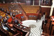 ارتفاع الدين المغربي يدخل قبة البرلمان ووزير الاقتصاد يطمئن