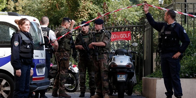 الشرطة الفرنسية تقتل محتجز الرهائن