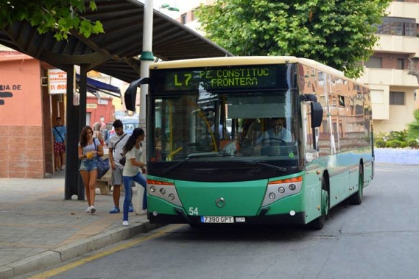 حافلات مدينة سبتة المحتلة تمتنع عن تقديم خدماتها للمغاربة