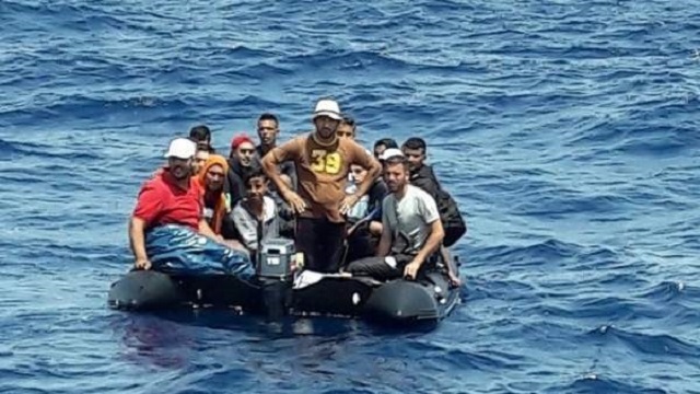 إسبانيا نفكك شبكة لتهريب مهاجرين مغاربة والحشيش عبر قوارب الموت
