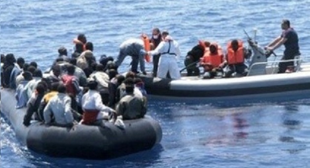 إنقاذ 136 مهاجرا سريا أبحروا إلى اسبانيا عبر مضيق جبل طارق