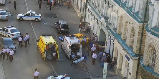 سيارة أجرة تصدم حشدا في وسط موسكو وإصابة سبعة (صور)