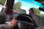 بالفيديو.. شرطي يطلق النار عبر الزجاج الأمامي من السيارة كما الأفلام الهوليودية