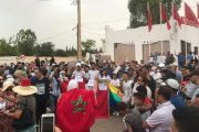وقفة فتح الحدود تلهب ''فيسبوك''.. ونشطاء مغاربة وجزائريون يعلقون: ديما خاوة