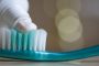 طبيب بريطاني: غسل الاسنان بالمعجون مهم كغسل اليدين للوقاية من كورونا
