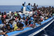 الاتحاد الأوروبي يعد بمساعدة سنوية للمغرب لاحتواء الهجرة