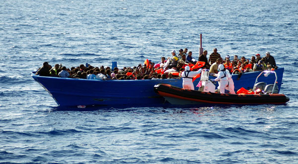 إسبانيا تشيد بالتزام المغرب في مجال مكافحة الهجرة غير الشرعية