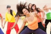 الزومبا ملكة اللياقة البدنية.. فوائد صحية مثيرة لرياضة الرقص