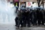 الشرطة الفرنسية تستخدم الغاز المسيل للدموع ضد محتجي 