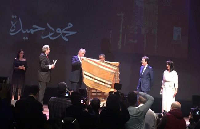 محمود حميدة يخطف الأنظار في افتتاح مهرجان سينما المؤلف