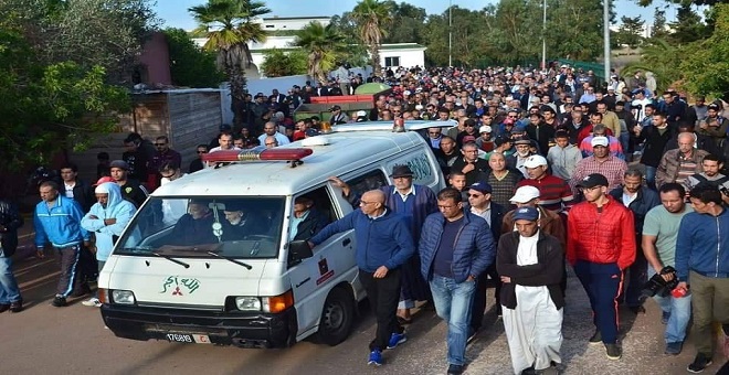 موكب جنائزي رهيب يرافق جثمان مديح إلى مثواه الأخير