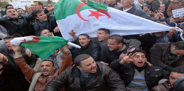 معهد دولي يتوقع تفاقم الغضب الشعبي في الجزائر خلال 2019